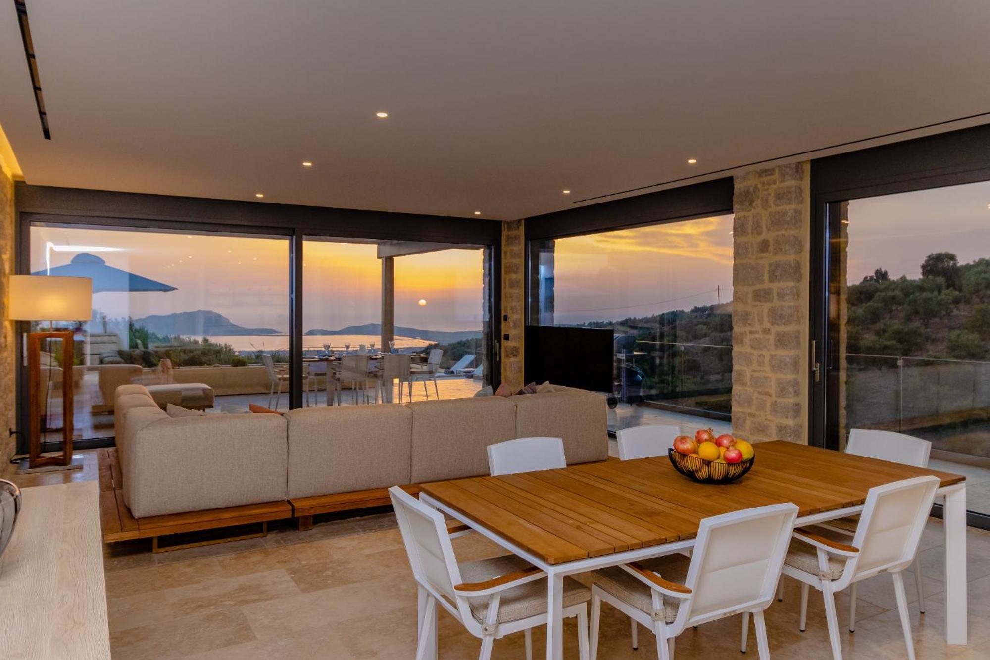 Messinian Nest Villa เกียโลวา ภายนอก รูปภาพ